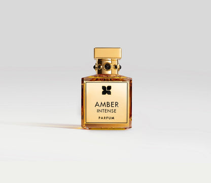 Transparentes Parfüm Flakon von Fragrance Du Bois Amber Intense mit goldenem Deckel