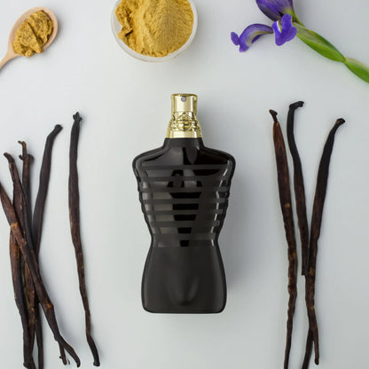 Schwarzes Parfüm Flakon von Jean Paul Gaultier mit Veilchen und Vanille